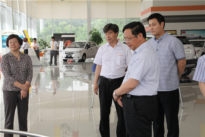 王正喜到聯(lián)系點(diǎn)開展調(diào)研活動(dòng)