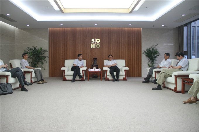 王正喜會見中國信保江蘇分公司總經理汪滌凡