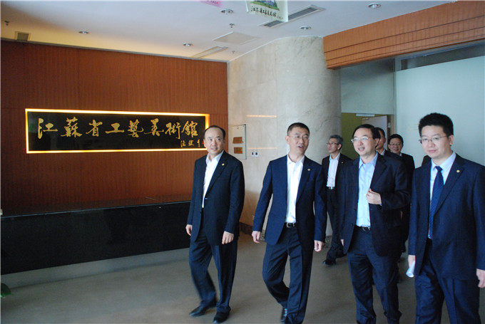 周勇接待澳門中資企業代表團一行