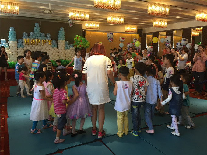 重溫兒時 追憶童年 天泓集團舉辦第三屆六一兒童節親子運動會