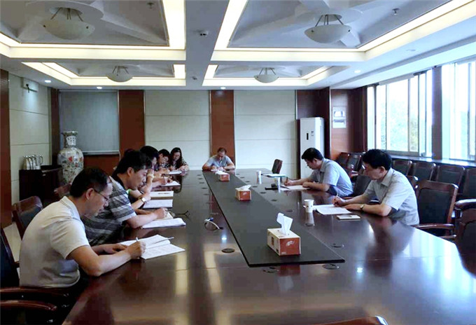 錢一平到同泰服飾進行“三嚴三實”專題調研