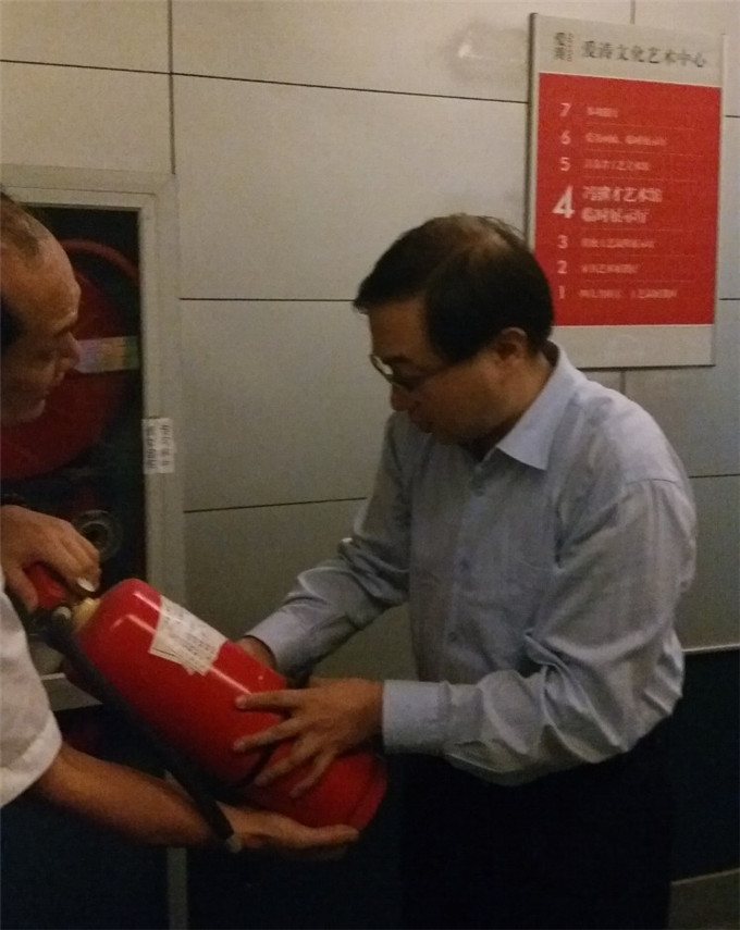 周勇到遠大公司和愛濤藝術館檢查安全生產