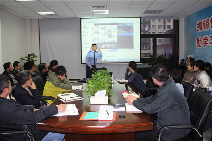 愛濤置業公司開展消防安全培訓