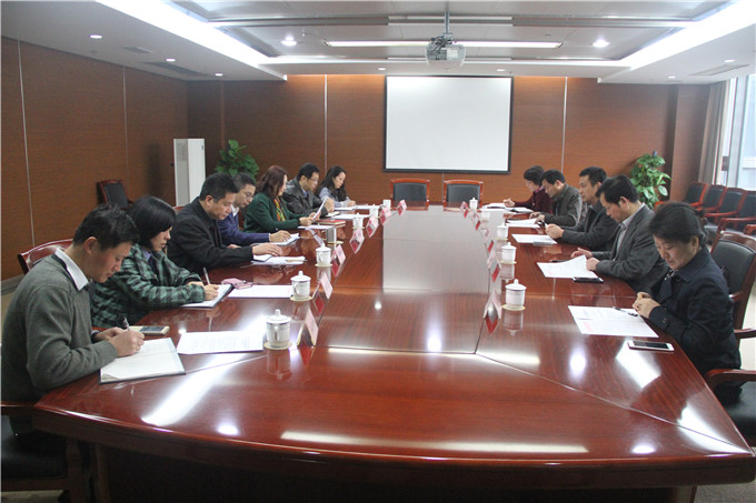 宜興市委、市政府相關部門領導到集團舉行合作交流
