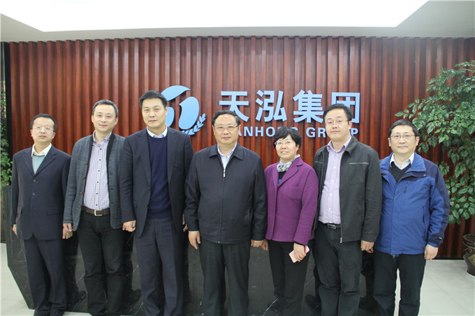 王正喜董事長到蘇豪股份、弘業期貨、蘇豪建設、天泓汽車調研