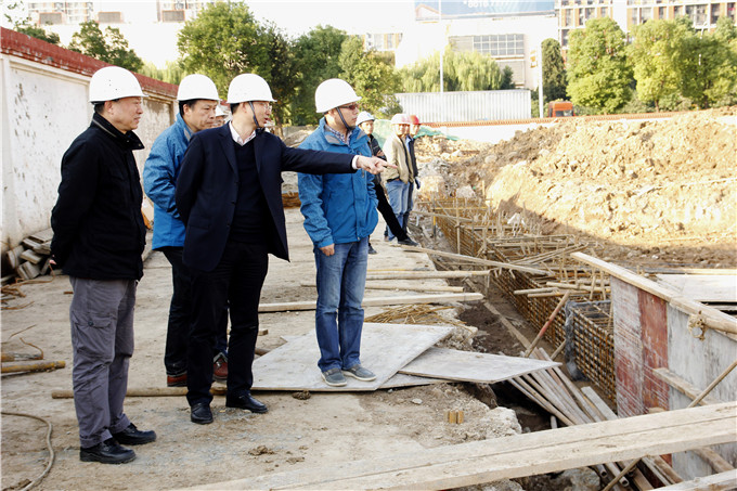 文化集團黨委、紀委檢查愛濤文創中心項目建設