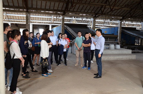 1640570361553525.jpg 組織參訪富安繭絲綢集團_副本.jpg