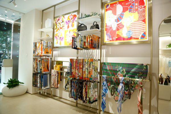 1728870519757109.jpg 蘇豪總匯門店.JPG